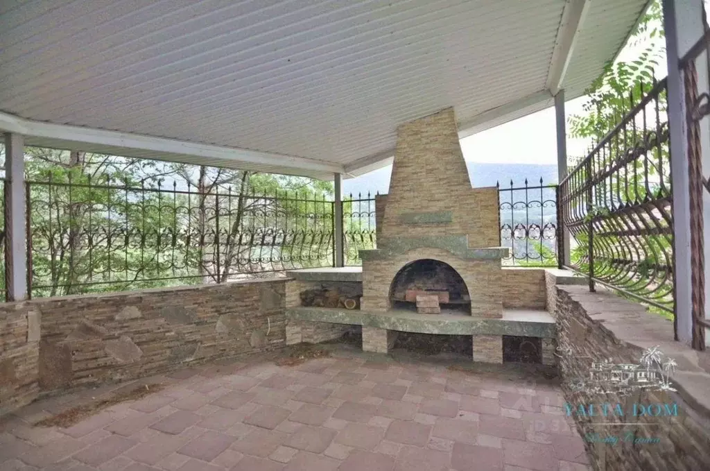 Дом в Крым, Ялта городской округ, Виноградное пгт ул. Красина, 20 (420 ... - Фото 1