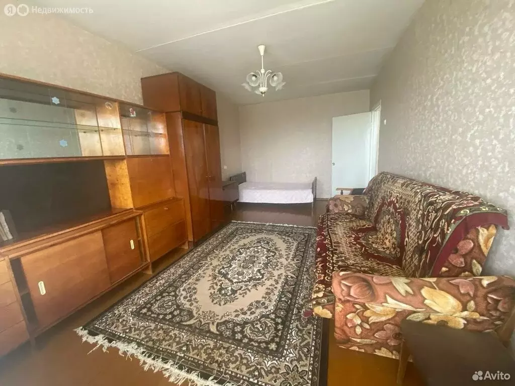 1-комнатная квартира: Великие Луки, улица Антонова, 7 (33 м) - Фото 1