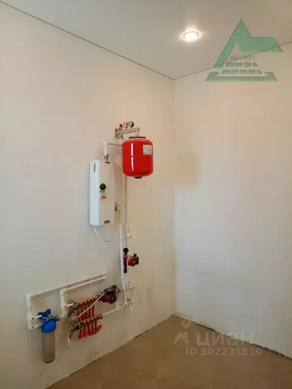 Дом в Оренбургская область, Оренбургский район, Весенний сельсовет, ... - Фото 2