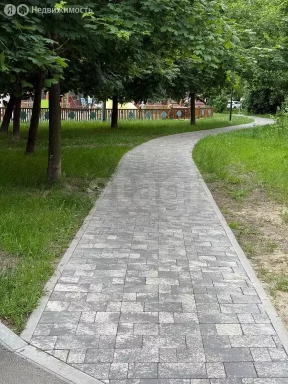 1к в 8-комнатной квартире (16.5 м) - Фото 1