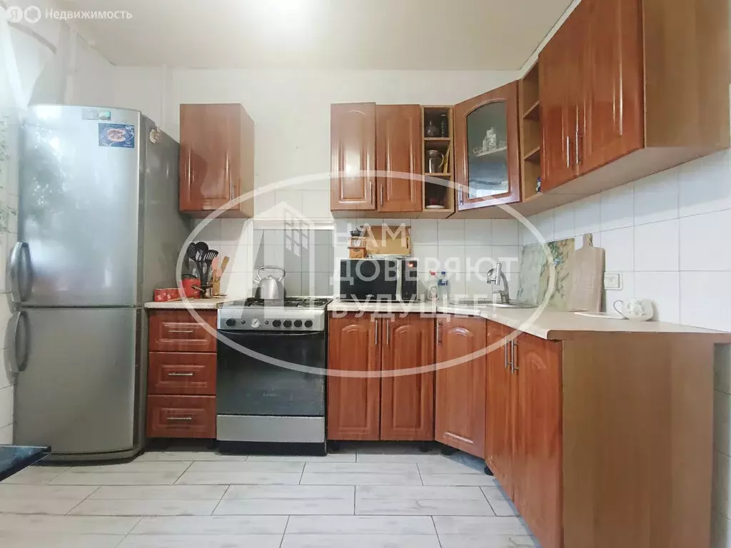 3-комнатная квартира: Пермь, Вильвенская улица, 21 (68.8 м) - Фото 1