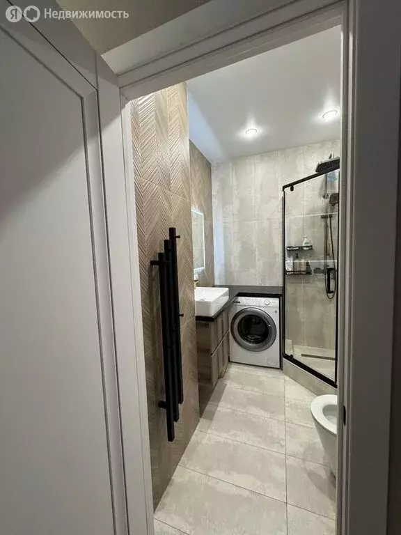 3-комнатная квартира: Евпатория, улица имени 60-летия Октября, 23 (66 ... - Фото 1