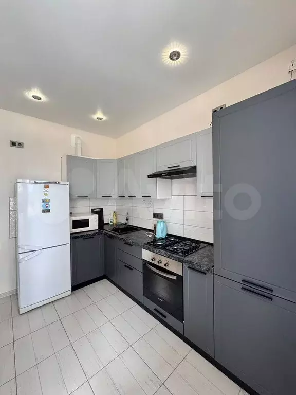 1-к. квартира, 40 м, 4/9 эт. - Фото 0