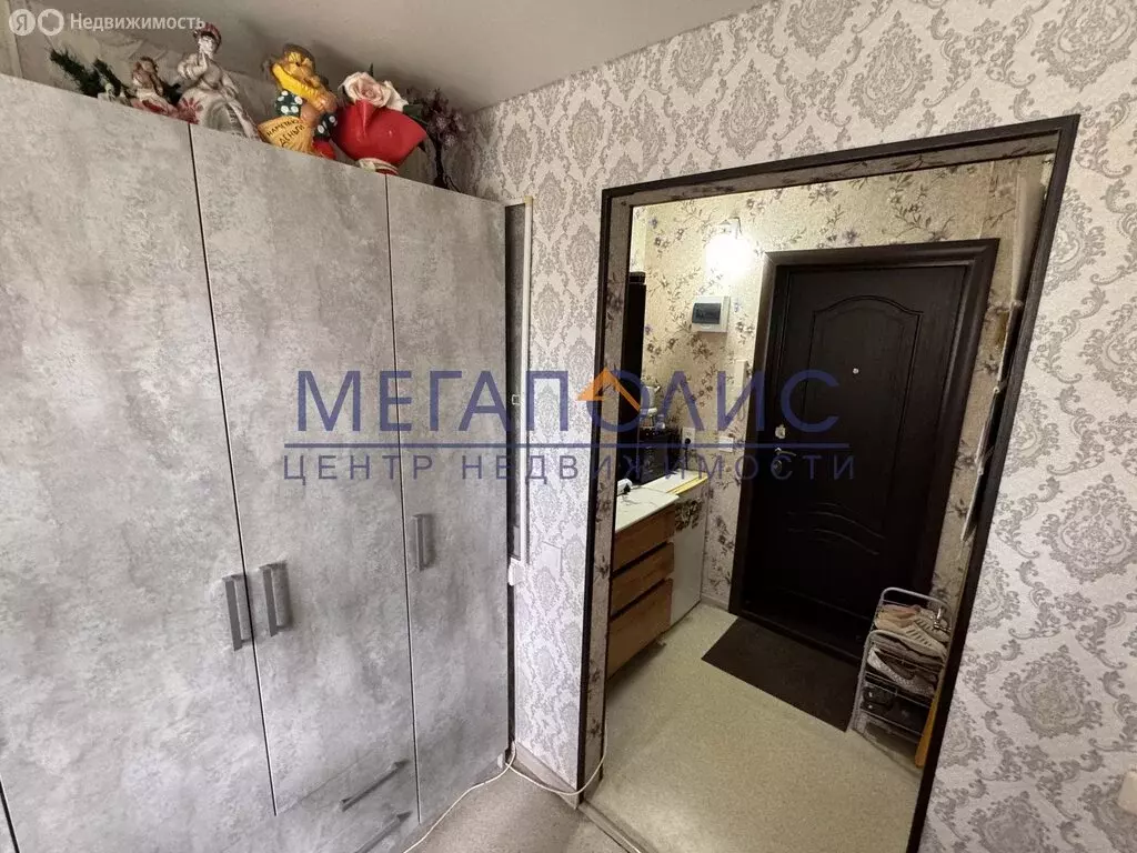 1-комнатная квартира: Балаково, улица Комарова, 146 (12.4 м) - Фото 0