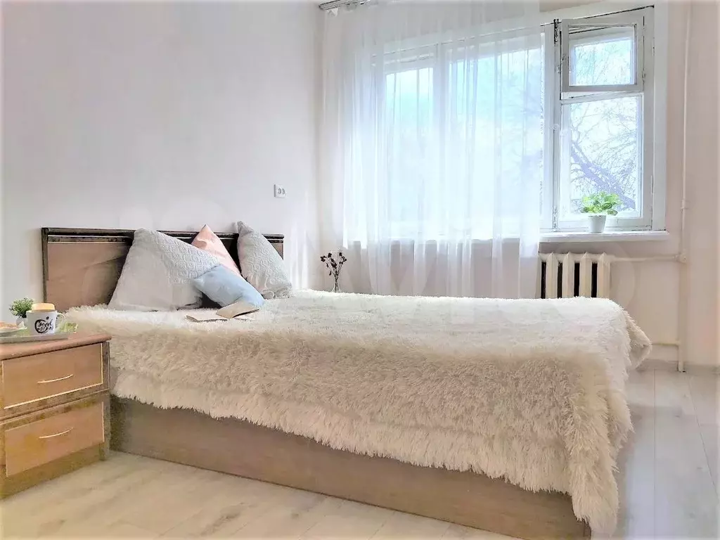 Комната 18 м в 3-к., 3/5 эт. - Фото 0