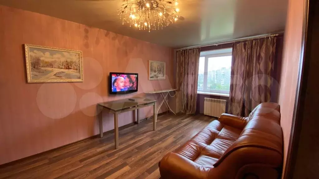 2-к. квартира, 42 м, 5/5 эт. - Фото 0