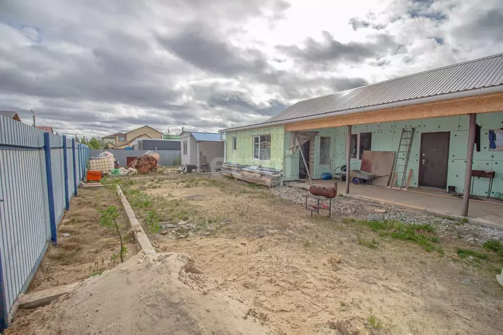 Дом в Ямало-Ненецкий АО, Новый Уренгой проезд Ялтинский, 28 (120 м) - Фото 1