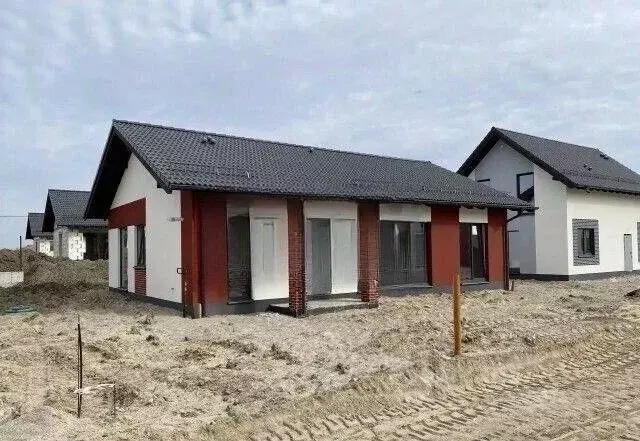 Дом в Калининградская область, Гурьевский муниципальный округ, пос. ... - Фото 1