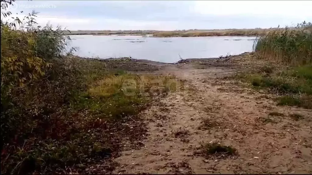 Участок в Энгельсский район, Красноярское муниципальное образование, ... - Фото 1