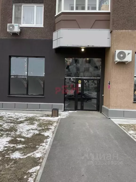 Торговая площадь в Тюменская область, Тюмень ул. Монтажников, 38 (89 ... - Фото 1