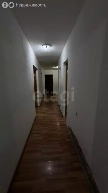 3-комнатная квартира: Карабулак, улица Джабагиева, 42 (67.3 м) - Фото 1
