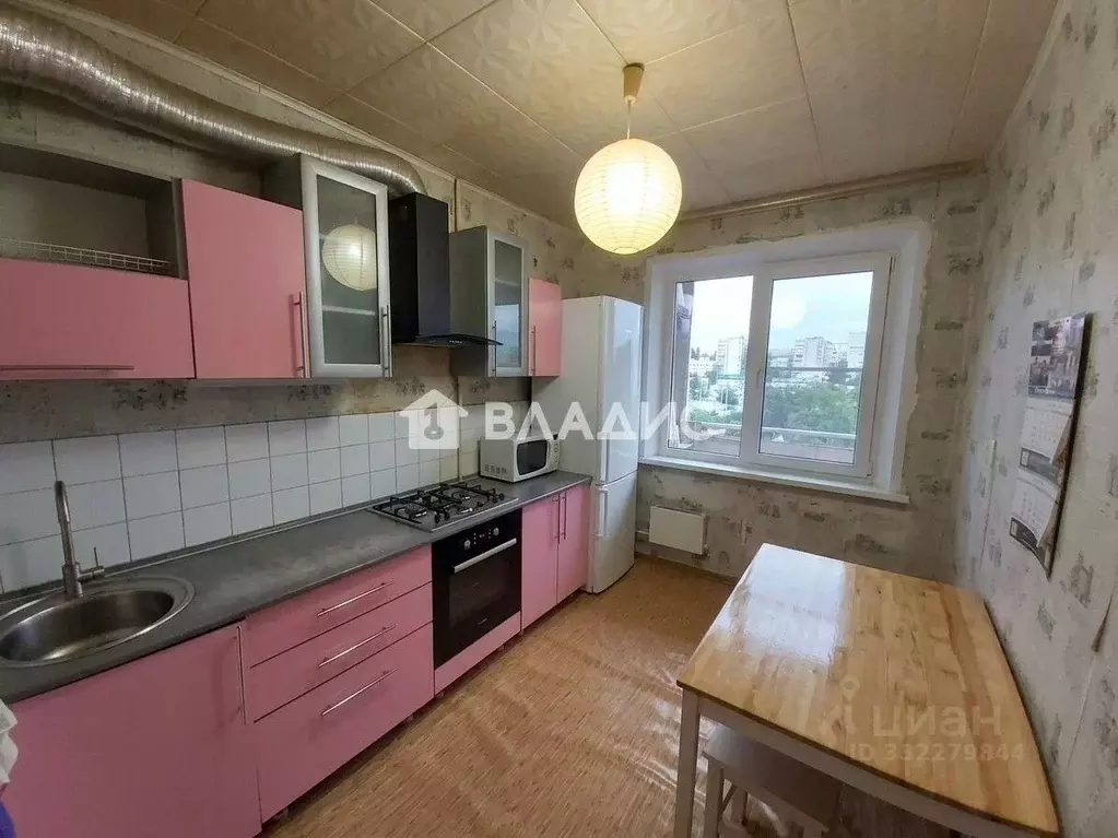 3-к кв. Волгоградская область, Волгоград Казахская ул., 8 (78.0 м) - Фото 1