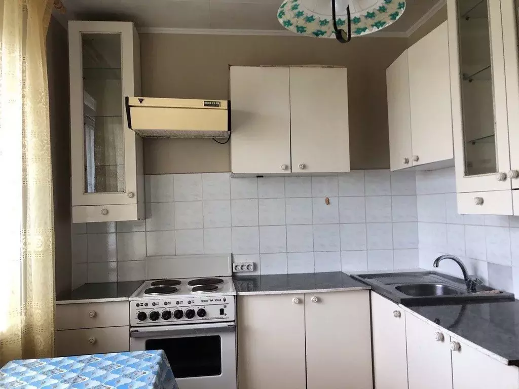 1-к кв. Белгородская область, Старый Оскол Жукова мкр, 51 (39.0 м) - Фото 1