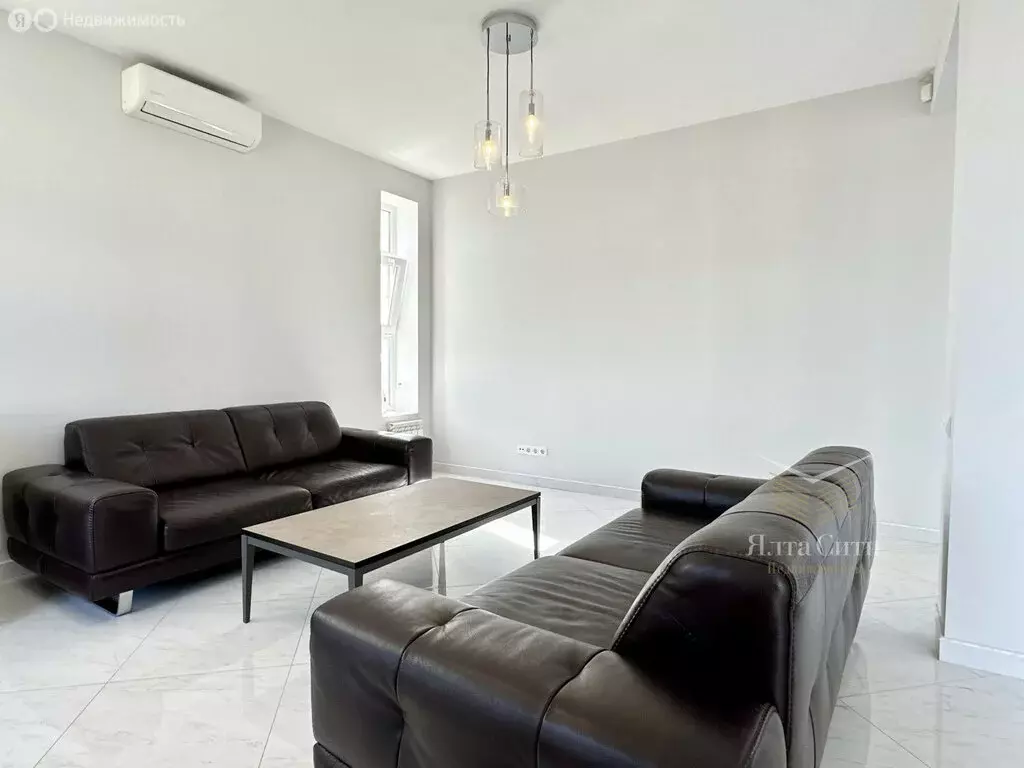 Дом в посёлок городского типа Кореиз, улица 16 Сентября, 30 (440 м) - Фото 1