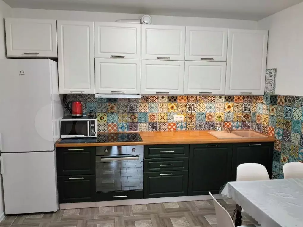 2-к. квартира, 60 м, 9/33 эт. - Фото 0