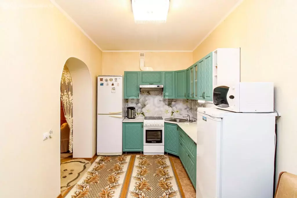 1-комнатная квартира: Тюмень, улица Домостроителей, 2к1 (56 м) - Фото 1