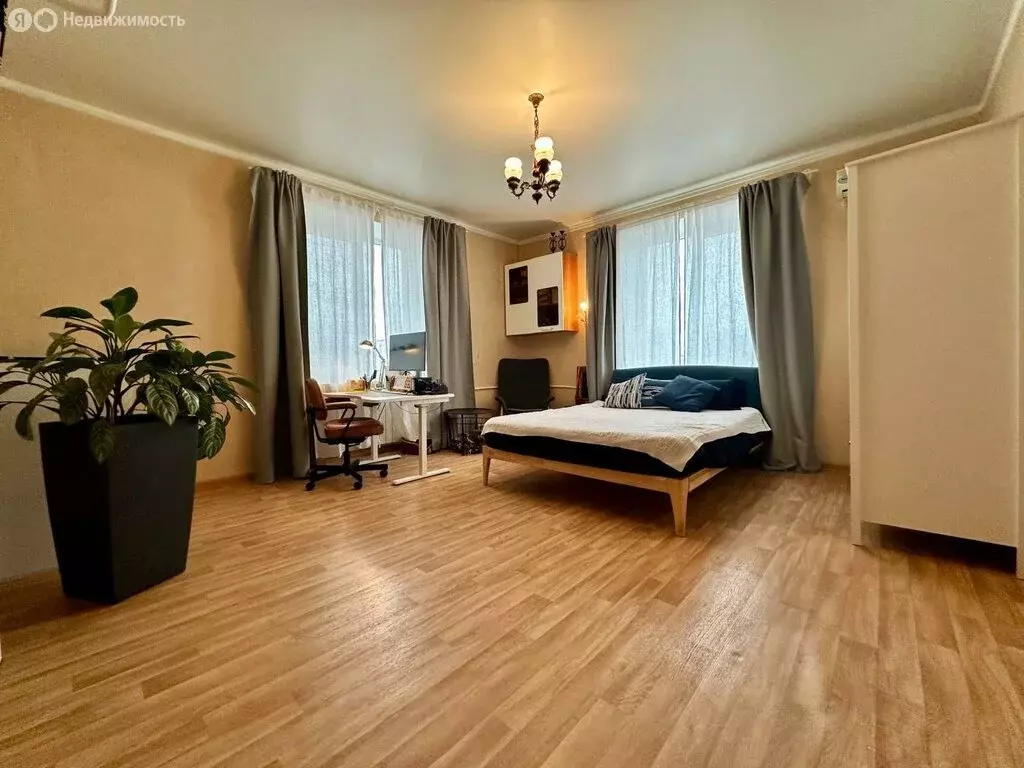 2-комнатная квартира: Саратов, Бахметьевская улица, 18 (63.4 м) - Фото 1