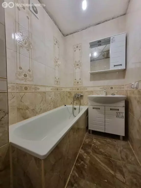 3-комнатная квартира: посёлок Глубокий, Школьная улица, 3 (60 м) - Фото 1