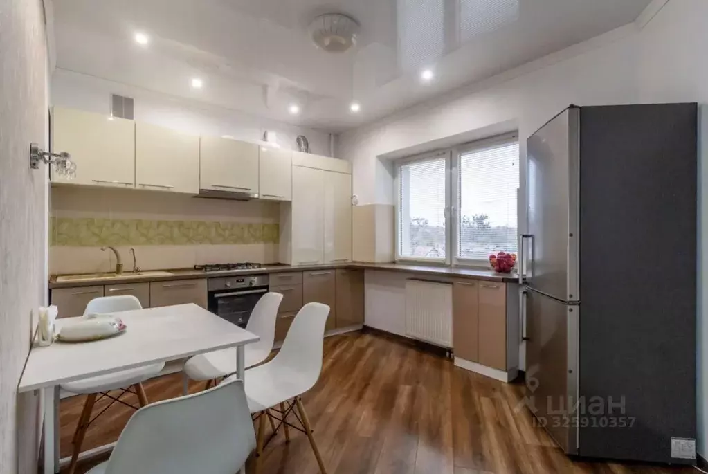 4-к кв. Калининградская область, Калининград ул. Глинки, 1 (127.1 м) - Фото 1