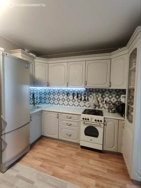 3-комнатная квартира: Западный, микрорайон Вишнёвая Горка, улица ... - Фото 2