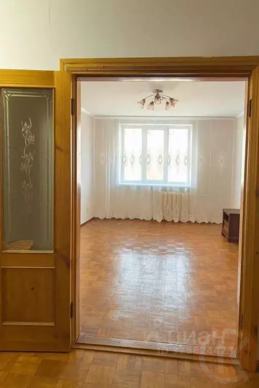 3-к кв. Крым, Симферополь ул. 60 лет Октября, 37 (72.0 м) - Фото 2