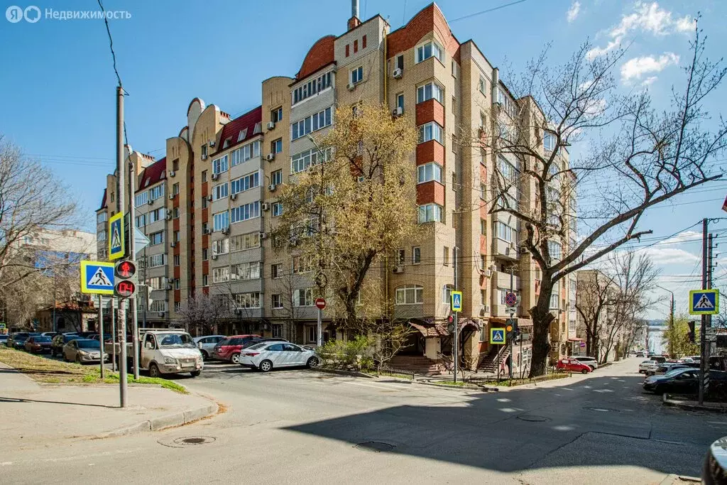 3-комнатная квартира: Саратов, улица имени И.В. Мичурина, 144/148 ... - Фото 0