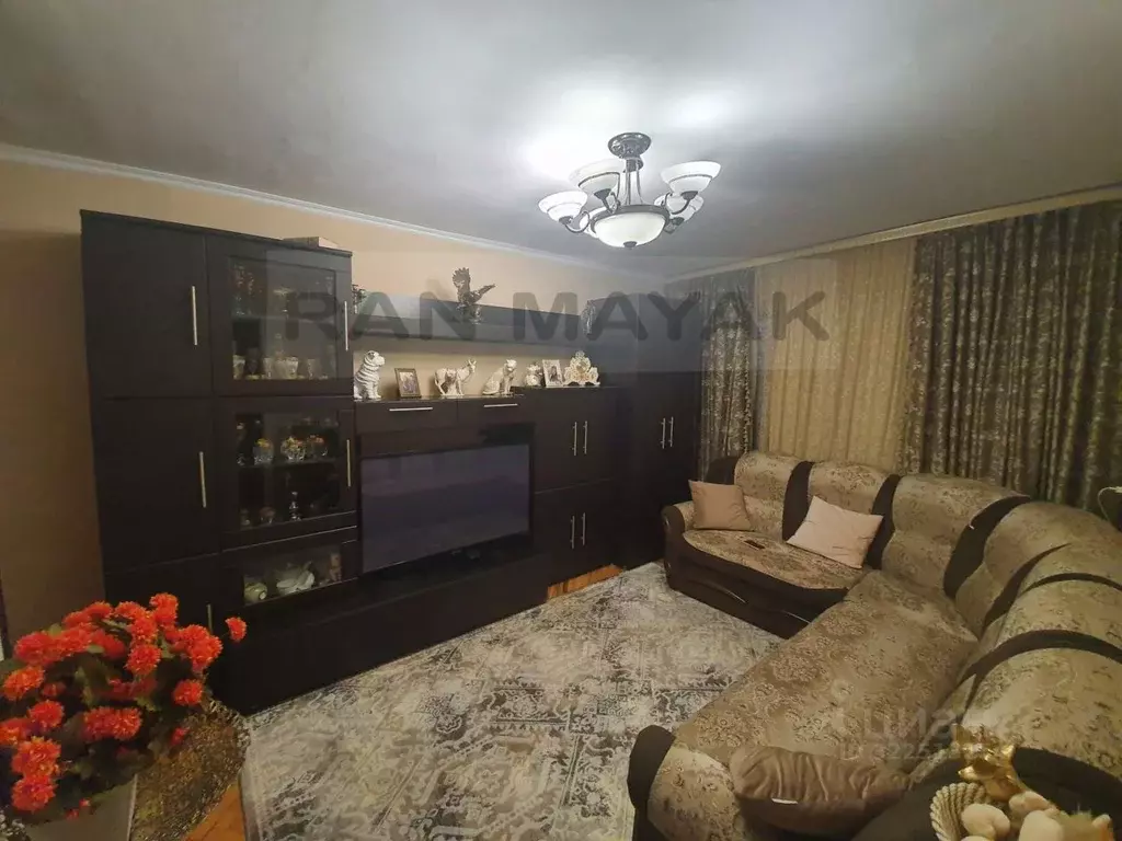 3-к кв. Адыгея, Майкоп ул. Димитрова, 17 (52.0 м) - Фото 1