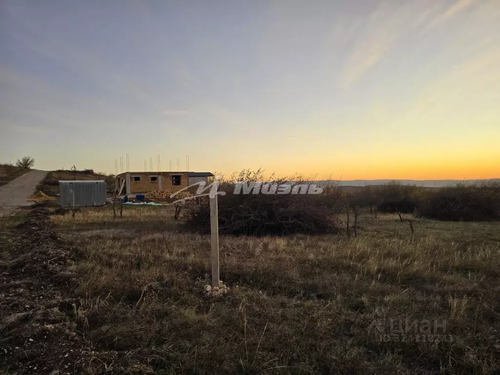 Участок в Крым, Симферопольский район, Трудовское с/пос, с. Дружное ... - Фото 1