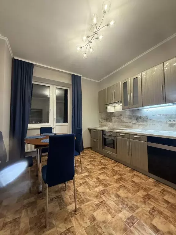 2-к кв. Москва пос. Коммунарка, ул. Ясная, 10 (64.5 м) - Фото 1