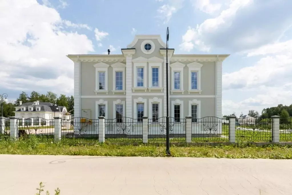 Дом в Москва Филимонковское поселение, д. Пушкино,  (230 м) - Фото 1