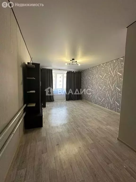 1-комнатная квартира: Нижнекамск, улица Чулман, 15 (36 м) - Фото 1