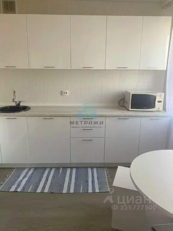 3-к кв. Калужская область, Калуга ул. Степана Разина, 42 (65.0 м) - Фото 0