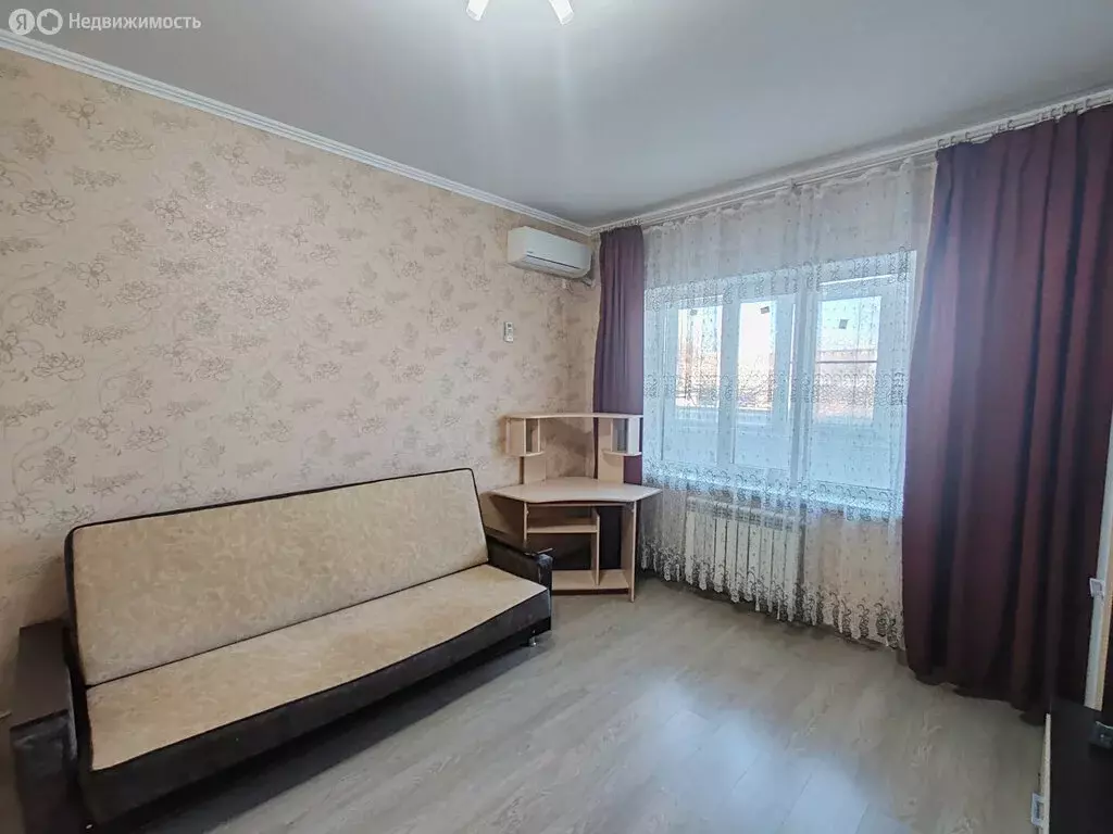 1-комнатная квартира: Абинск, улица Красных Курсантов, 32 (37 м) - Фото 2