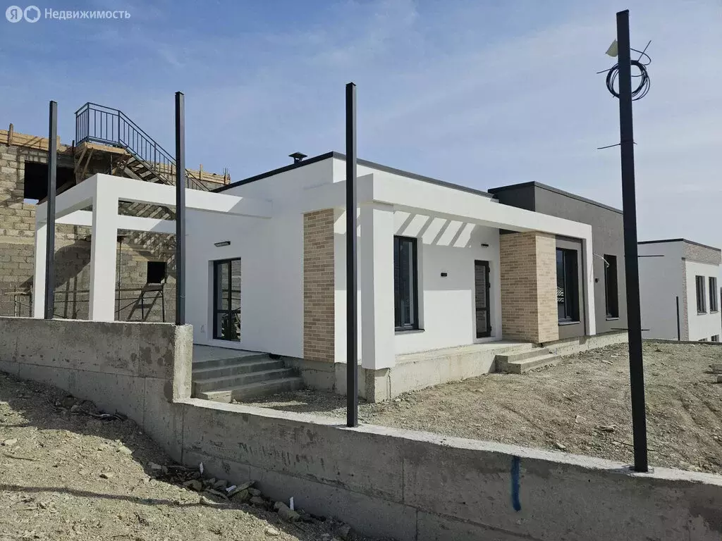 Дом в село Мысхако, Сибирская улица, 21 (100 м) - Фото 1