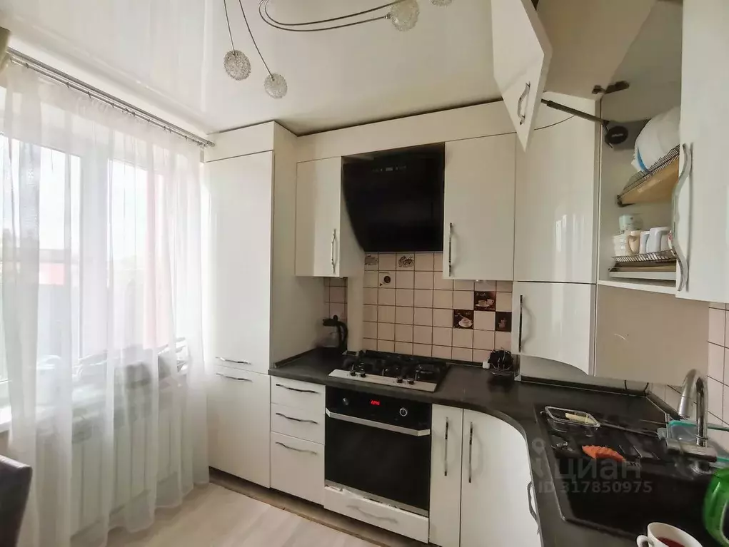3-к кв. Краснодарский край, Темрюк ул. Анджиевского, 60 (72.0 м) - Фото 0