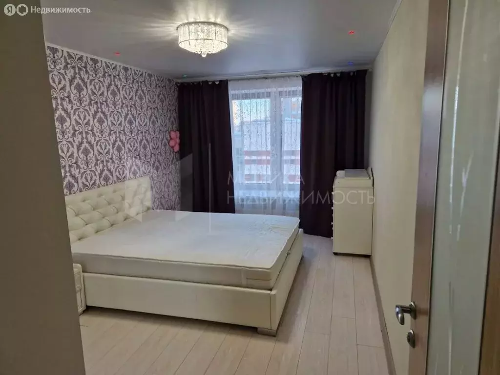 2-комнатная квартира: Тюмень, улица Ю.-Р.Г. Эрвье, 30к3 (61.5 м) - Фото 2