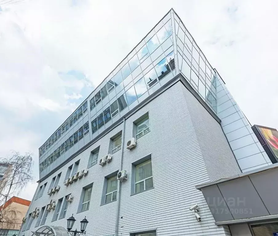 Офис в Москва ул. Крымский Вал, 3С2 (390 м) - Фото 1