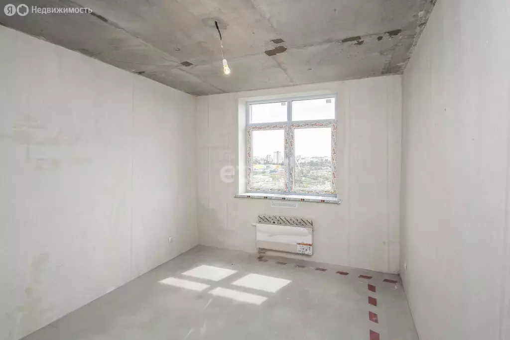 1-комнатная квартира: Тюмень, улица Ю.-Р.Г. Эрвье, 38 (45 м) - Фото 1