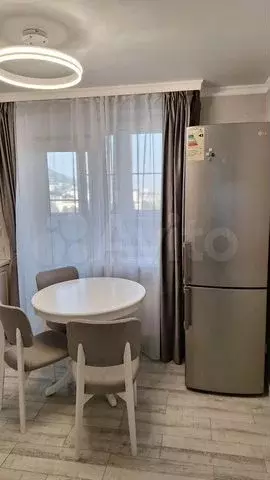 1-к. квартира, 40 м, 9/14 эт. - Фото 0