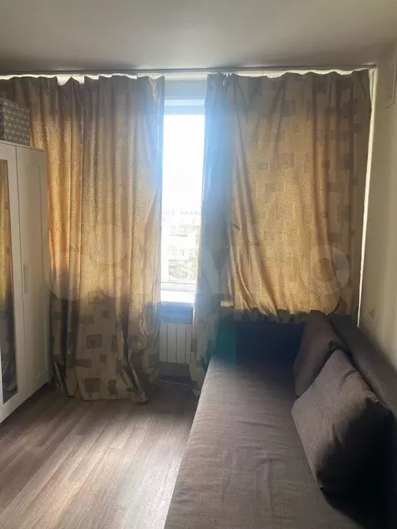 Комната 17 м в 9-к., 6/10 эт. - Фото 1