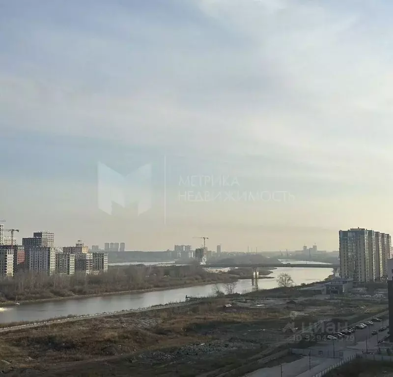 3-к кв. Тюменская область, Тюмень Новгородская ул., 14 (86.0 м) - Фото 1