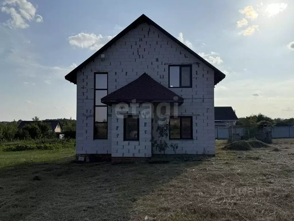 Дом в Белгородская область, Белгородский район, с. Стрелецкое ул. ... - Фото 1