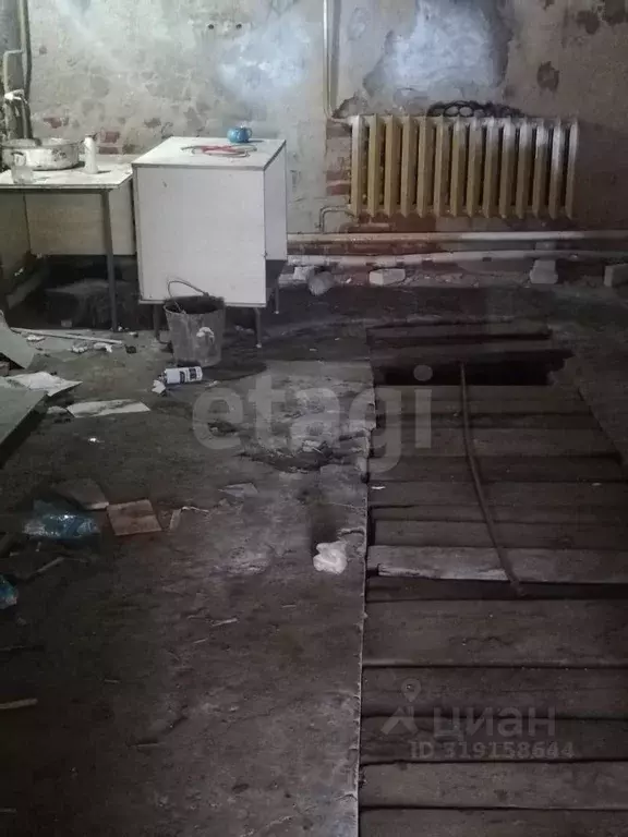 Гараж в Ростовская область, Новочеркасск Московская ул., 12 (30 м) - Фото 1