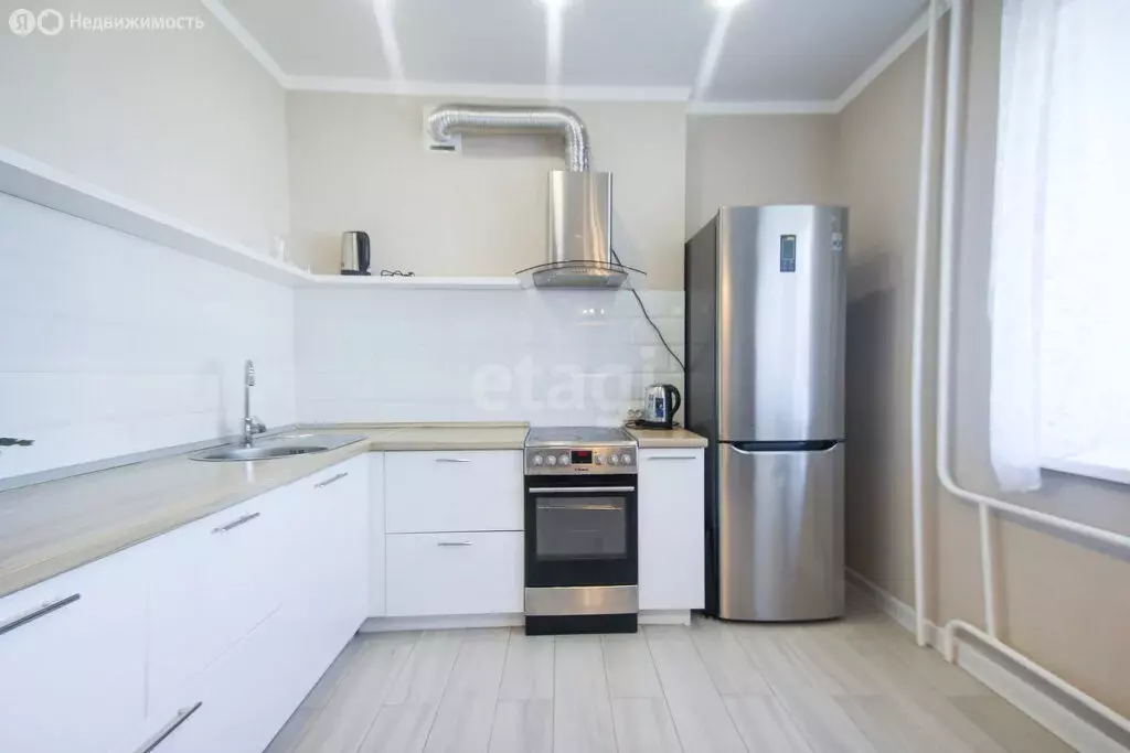 2-комнатная квартира: Тобольск, 10-й микрорайон, 63А (78 м) - Фото 1