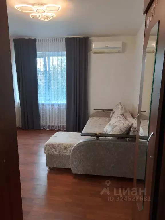 1-к кв. Волгоградская область, Волжский ул. Энгельса, 49 (31.4 м) - Фото 1