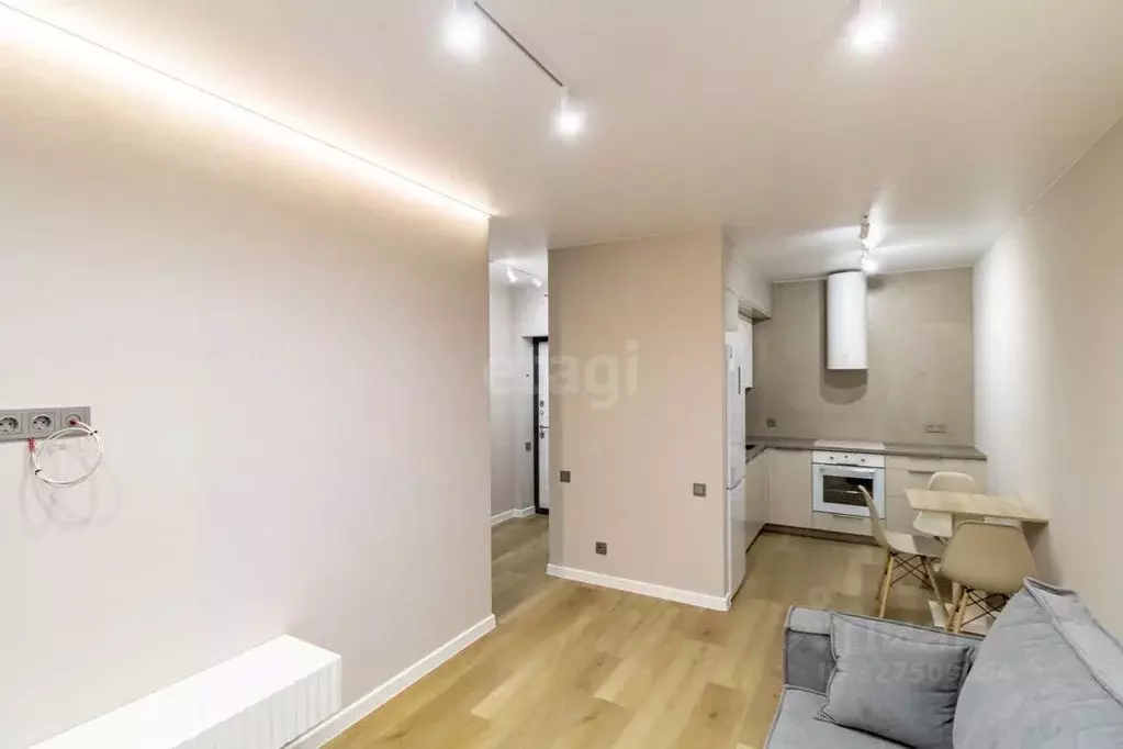 1-к кв. Тюменская область, Тюмень Новгородская ул., 20 (38.9 м) - Фото 1