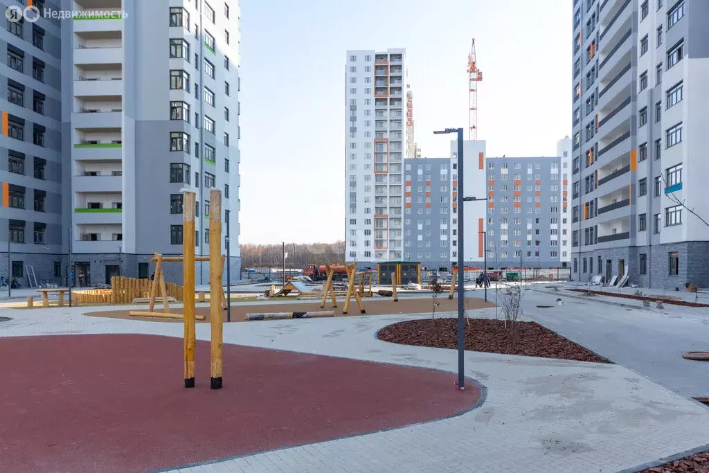 3-комнатная квартира: деревня Патрушева, улица Александра Пушкина, 8А ... - Фото 0