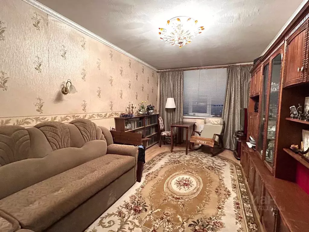 3-к кв. Санкт-Петербург ул. Маршала Казакова, 38К1 (71.1 м) - Фото 0