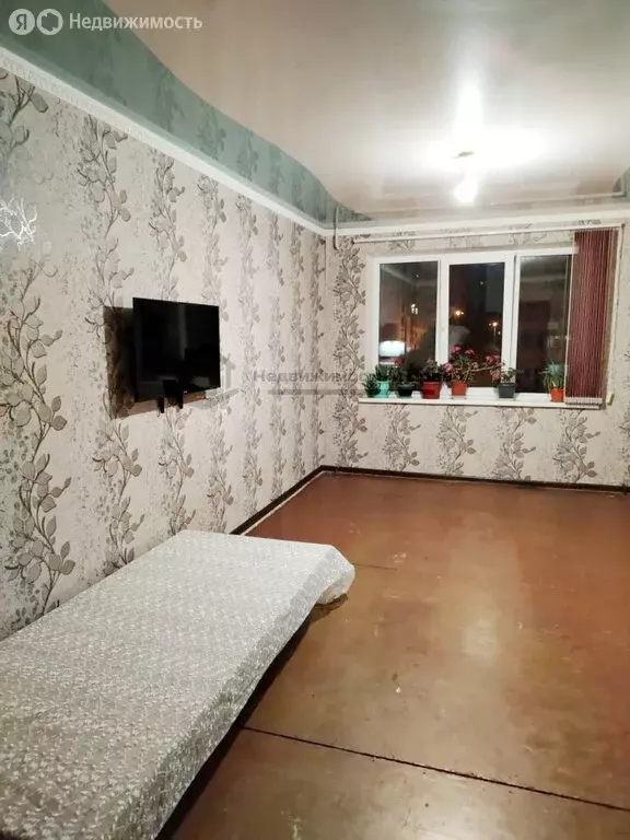 3-комнатная квартира: Магнитогорск, улица Коробова, 18 (65 м) - Фото 0