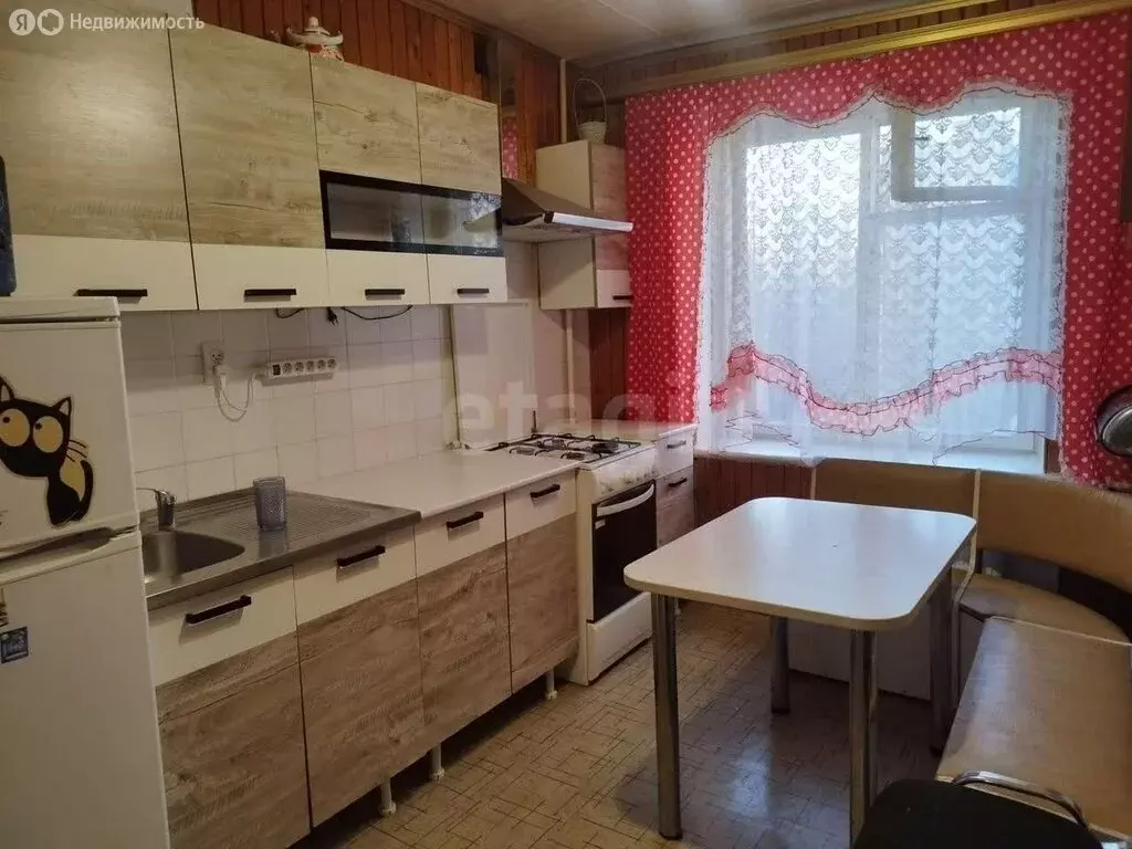 3-комнатная квартира: Воронеж, улица Генерала Лизюкова, 34 (64.8 м) - Фото 2